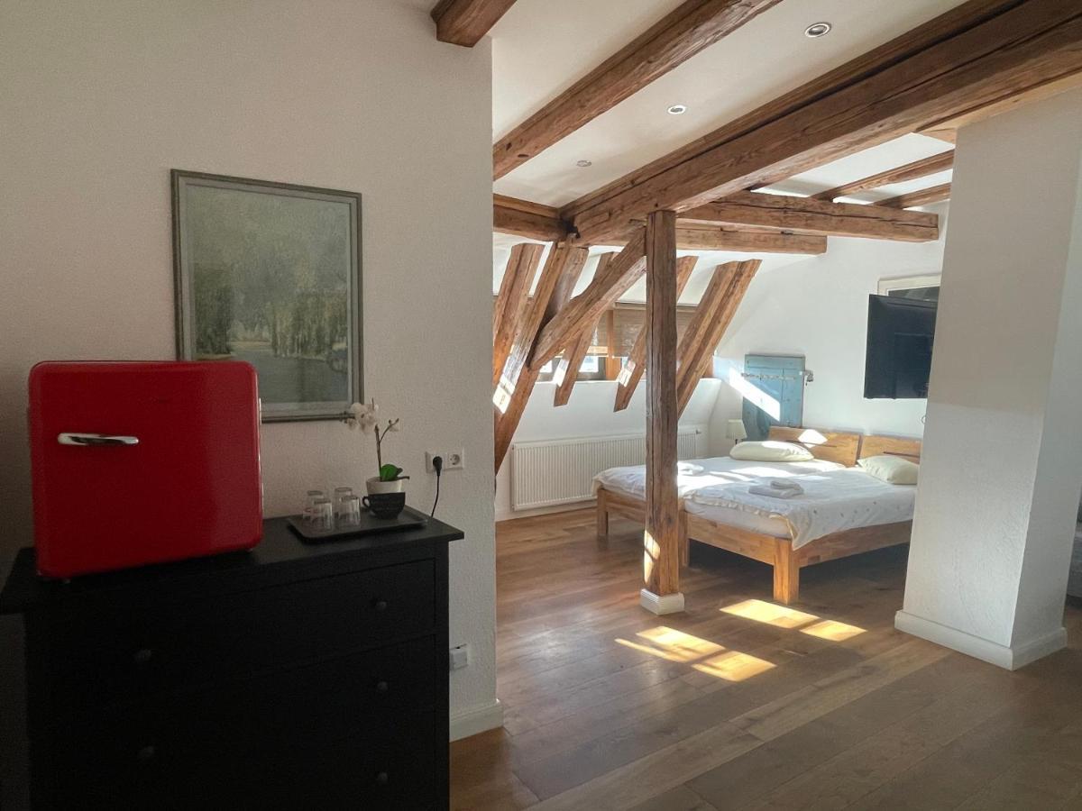 Gaestezimmer An Der Stadtmauer เบอซิกไฮม์ ภายนอก รูปภาพ