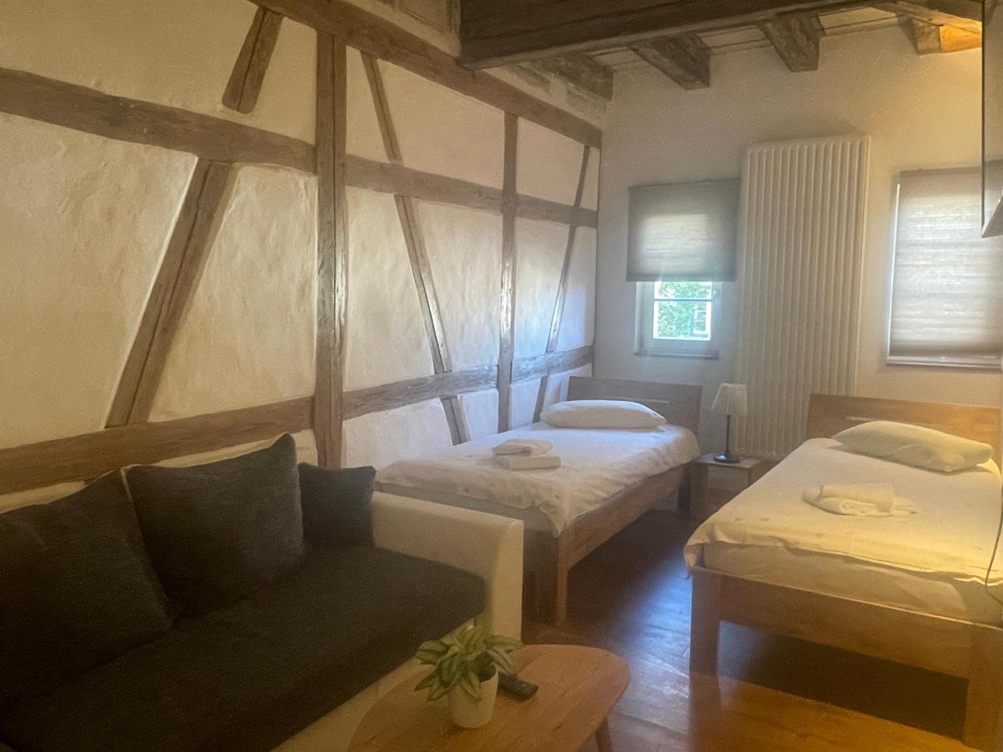 Gaestezimmer An Der Stadtmauer เบอซิกไฮม์ ภายนอก รูปภาพ